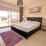 Spacious Modern Penthouse Guadalmina, San Pedro