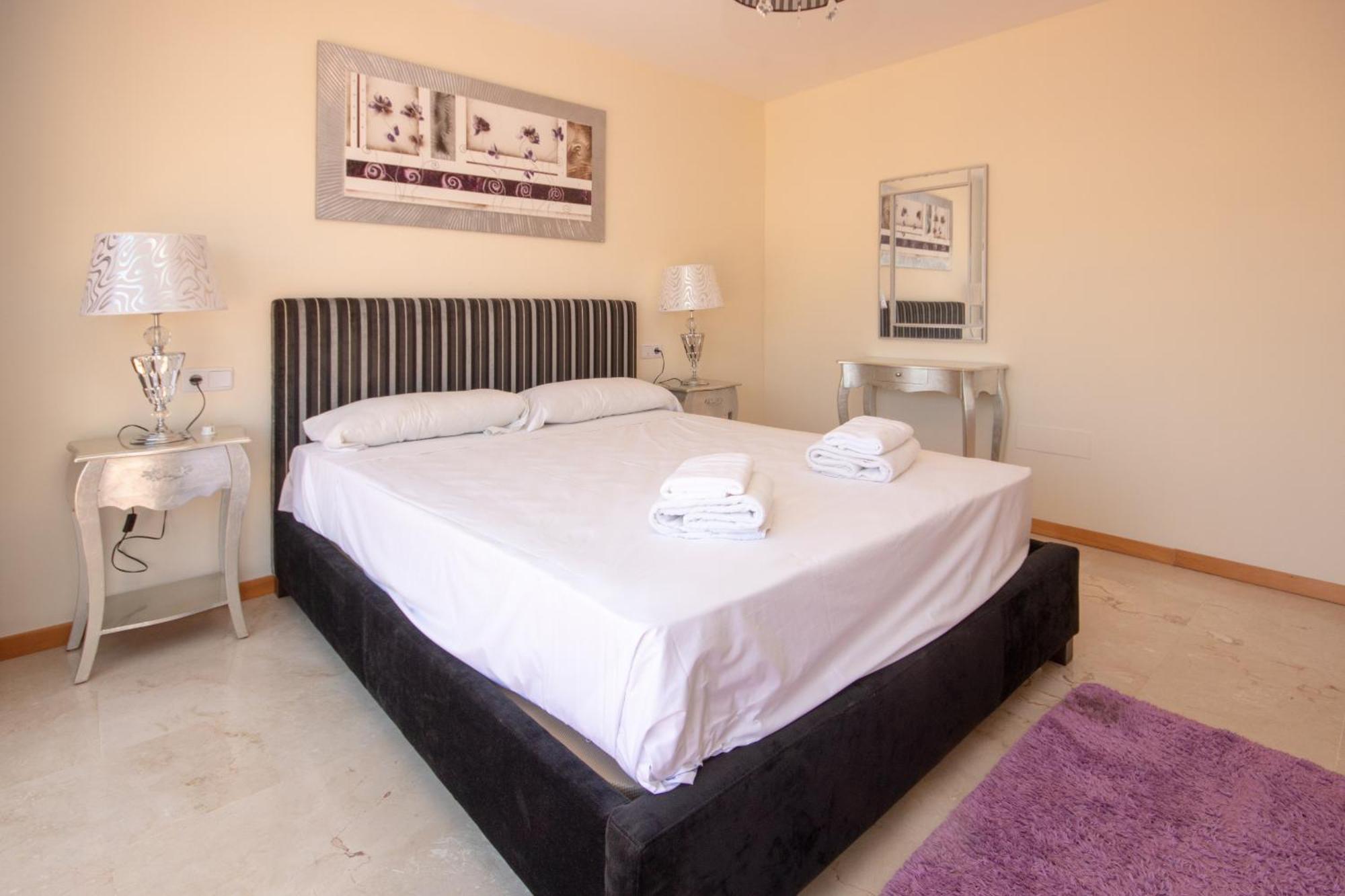 Spacious Modern Penthouse Guadalmina, San Pedro