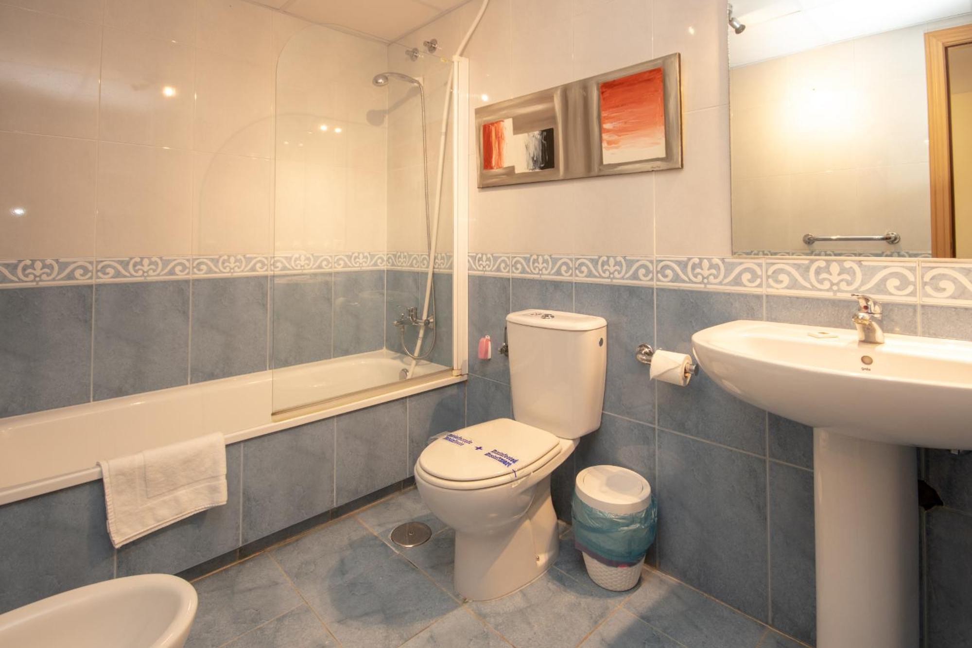 Spacious Modern Penthouse Guadalmina, San Pedro Apartment *