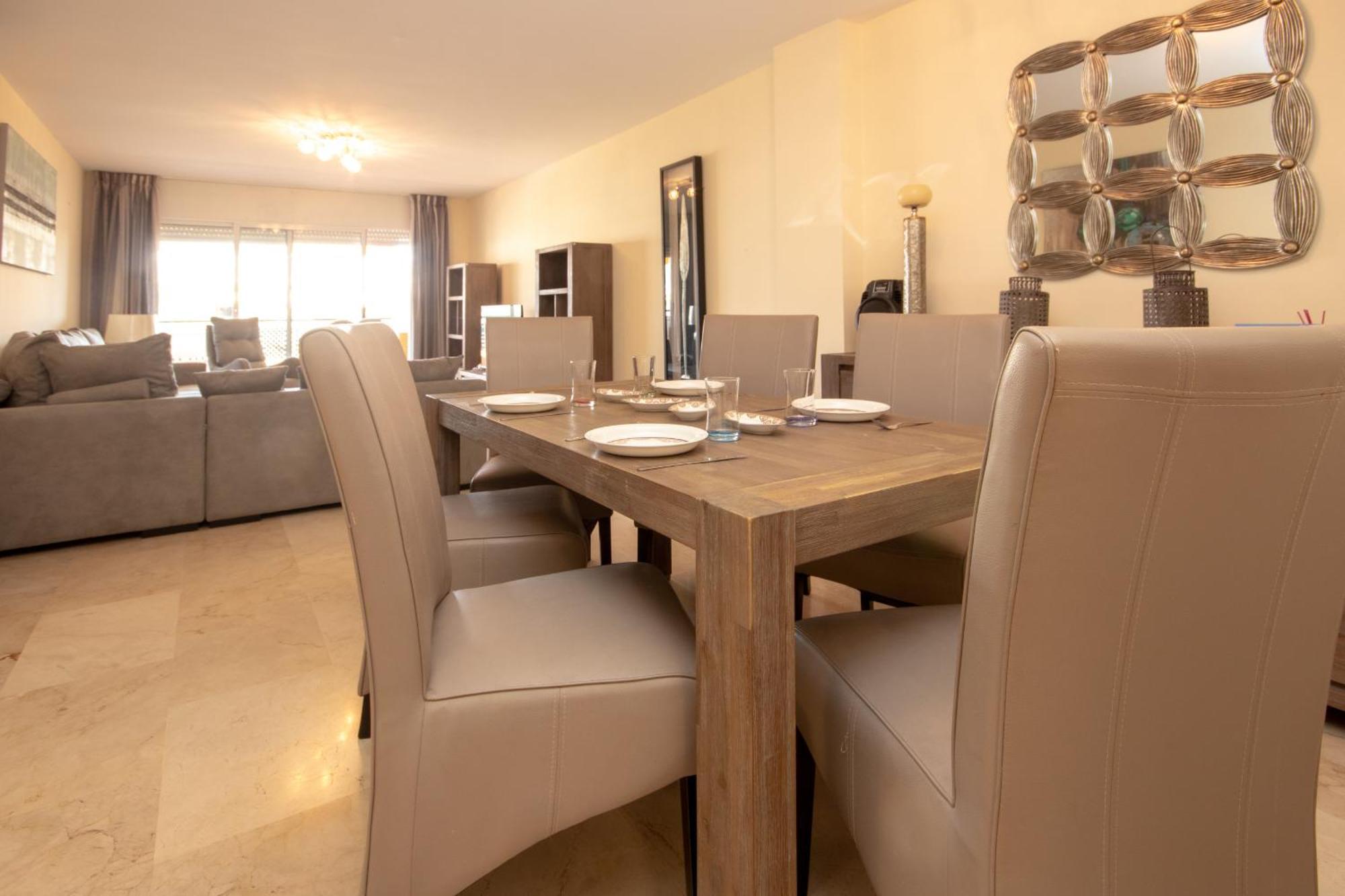 Spacious Modern Penthouse Guadalmina, San Pedro